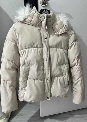 BERSHKA şişme mont