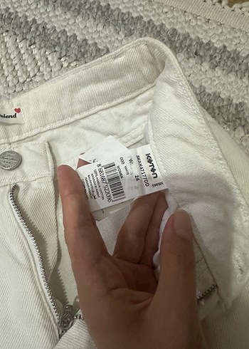 Koton Beyaz Düğmeli Kadın Kot Pantolon