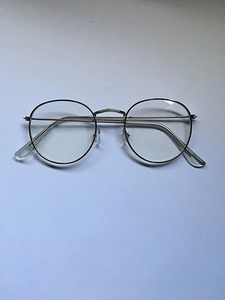 metal çerçeve gözlük