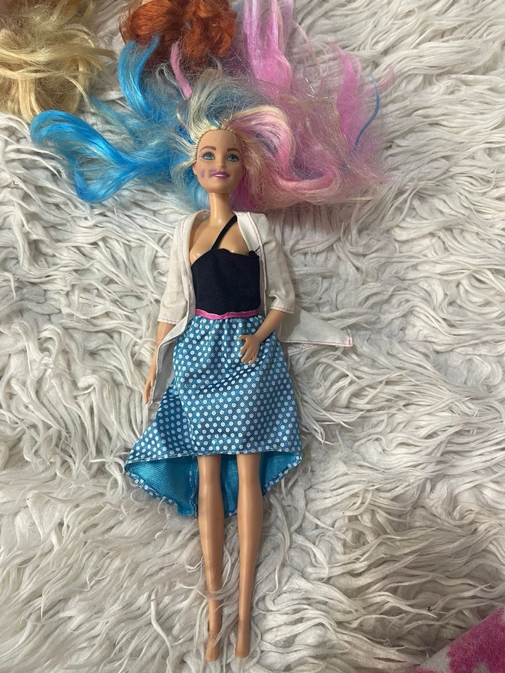 Renkli Saçlı Bebek - Görsel 2