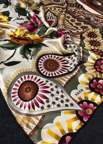 Aker ipek eşarp - Görsel 3