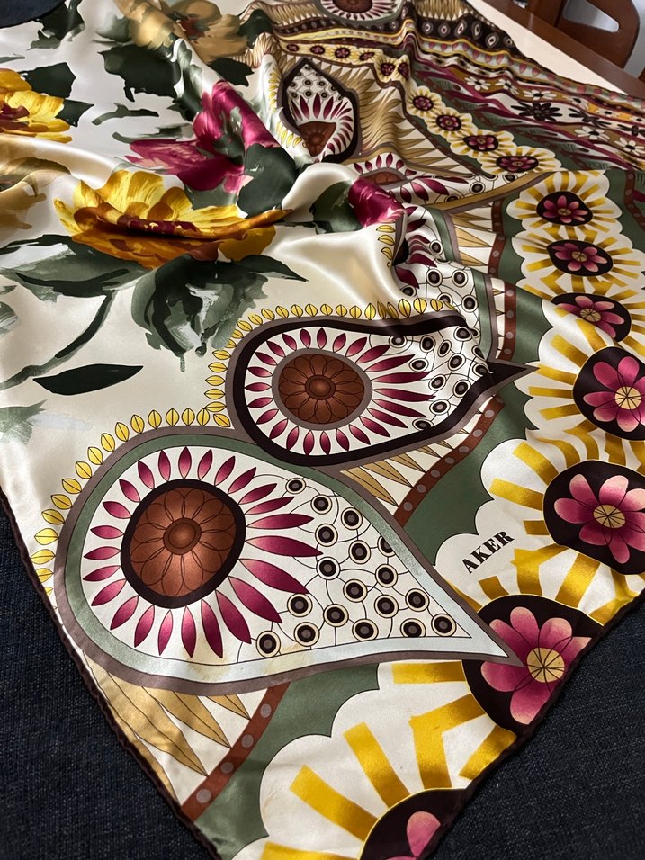 Aker ipek eşarp - Görsel 3