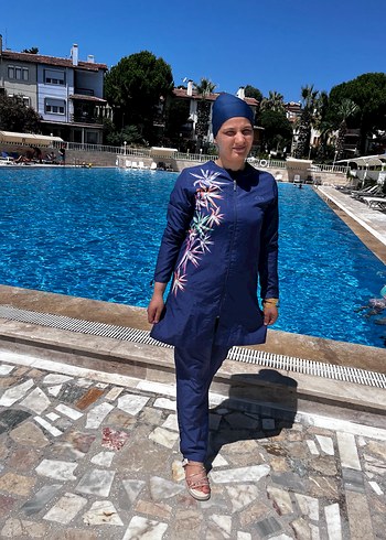 Uzun Kollu, Yüksek Yakalı Mavi Tesettür Mayo