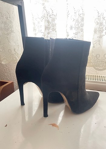 Siyah Süet Stiletto Topuklu Kadın Bot - Görsel 6