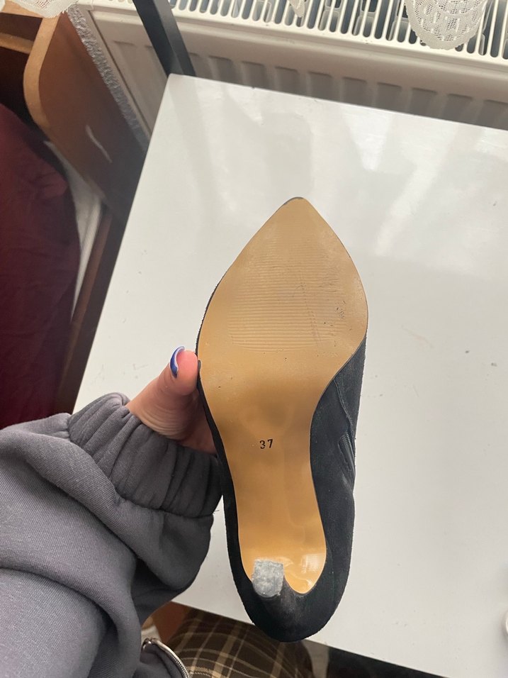 Siyah Süet Stiletto Topuklu Kadın Bot - Görsel 4