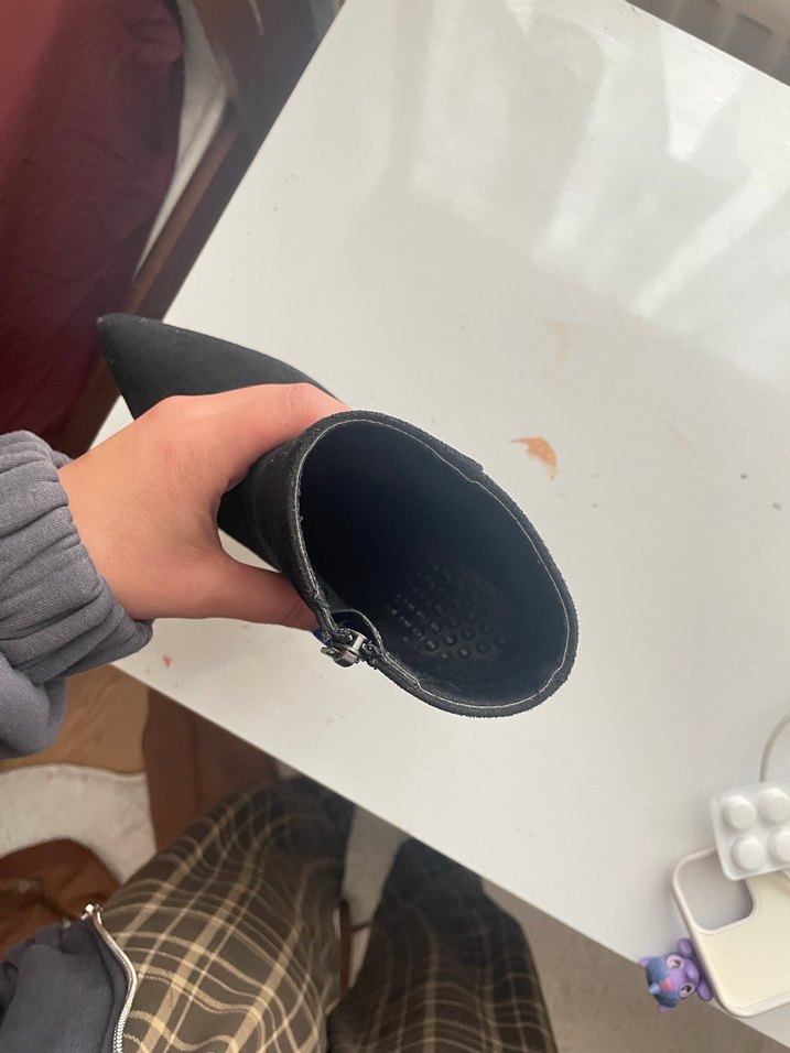 Siyah Süet Stiletto Topuklu Kadın Bot - Görsel 2