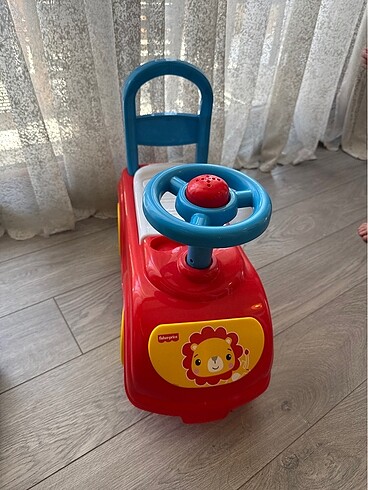 Fisher Price ilk arabam