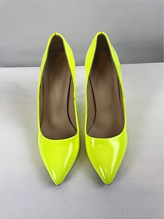Sarı Stiletto