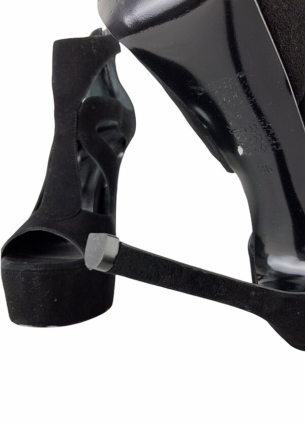 Yüksek topuklu ayakkabı - Görsel 4