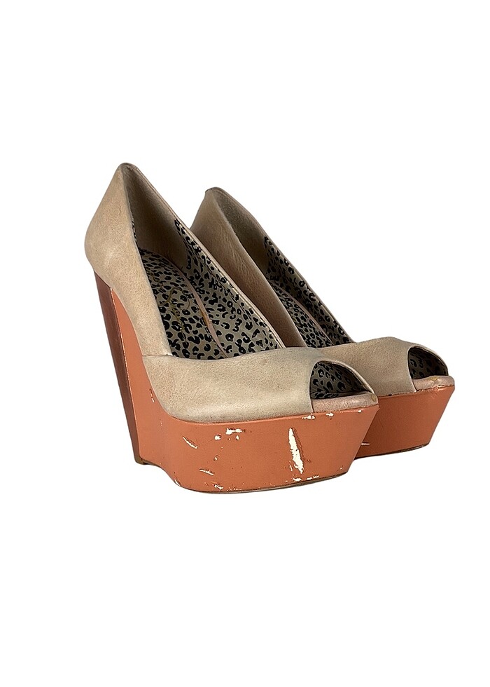 Dolgu topuk ayakkabı - Görsel 2