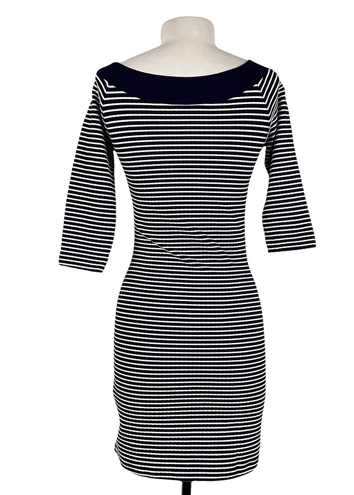 Çizgili elbise - Görsel 3
