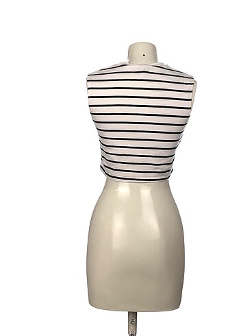l Beden Zara Bluz %70 İndirimli.