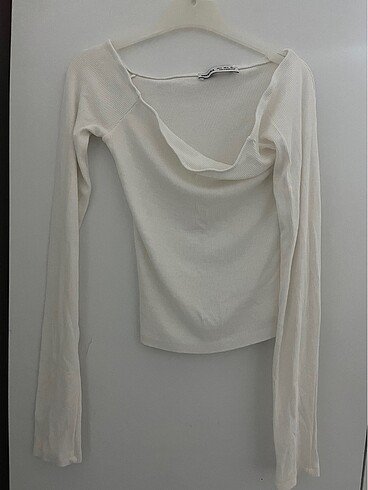 Bershka Madonna yaka