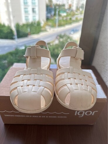 Igor İgor bej sandalet