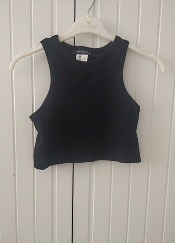 siyah fitilli halter yaka crop