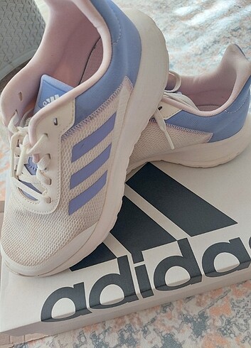 Adidas Kadın spor ayakkabı 