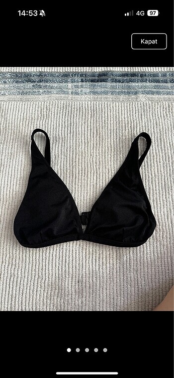 Siyah bikini üstü