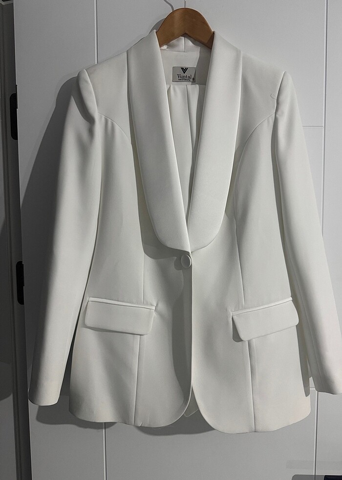 Beyaz pantolon ceket takım - Görsel 5