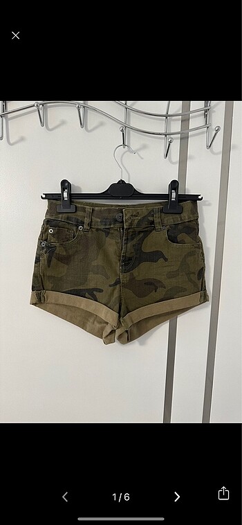 bershka haki sort
