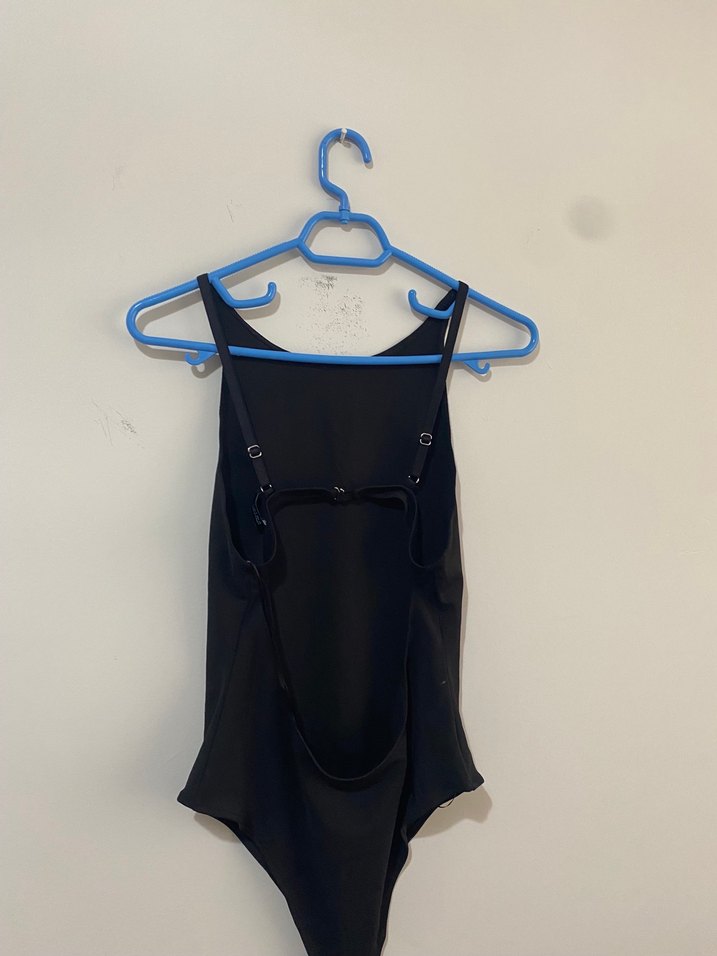 Siyah İnce Askılı Kadın Sırt Dekolteli Body - Görsel 5