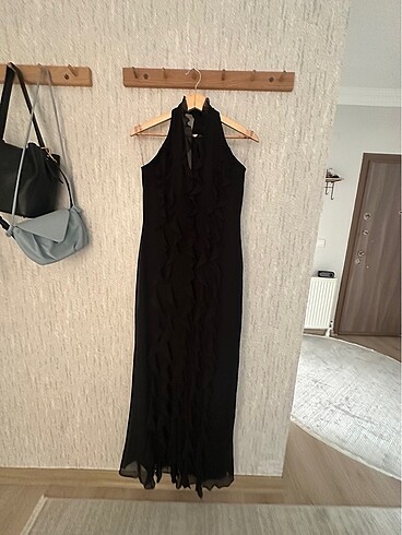 40 Beden Trendyolmilla Limited Edition Siyah Fırfırlı Astarlı Tül Abiye G