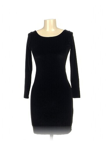 PreLoved Kısa Elbise %70 İndirimli.