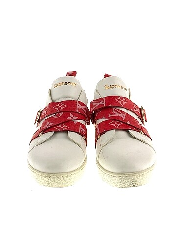 40 Beden Louis Vuitton Spor Ayakkabı %70 İndirimli.