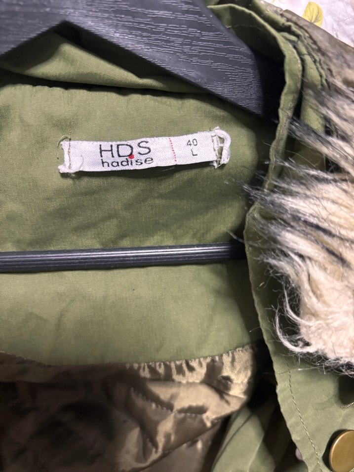 Uzun Kesim Haki Düğmeli Kadın Ceket - Görsel 4