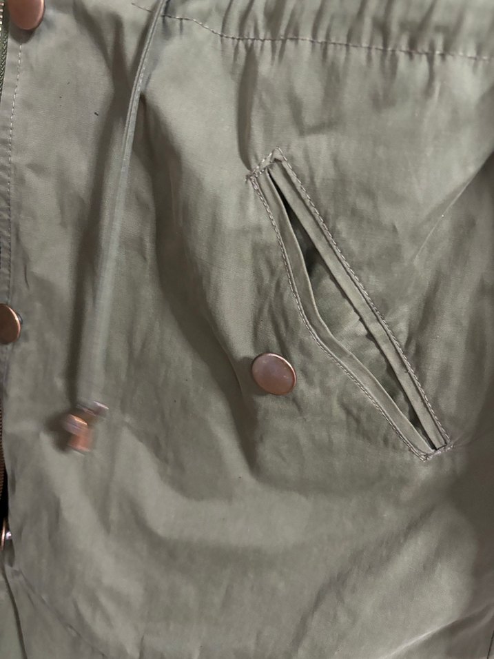 Uzun Kesim Haki Düğmeli Kadın Ceket - Görsel 2