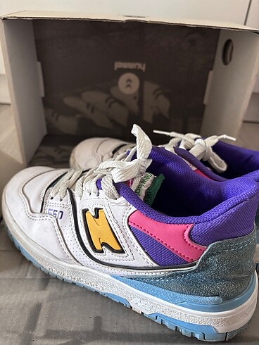 NEW BALANCE 550