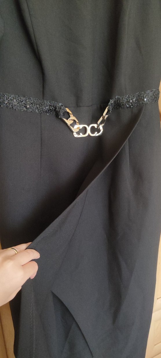 Zincir Detaylı Siyah Uzun Kadın Elbise - Görsel 2