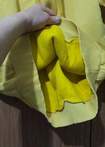 Sarı Kapüşonlu Kadın Sweatshirt - Görsel 5