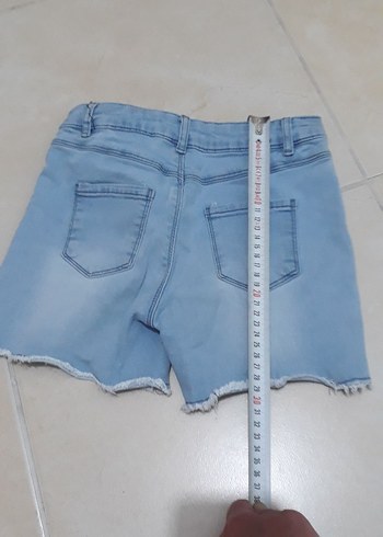 Nakışlı Mavi Denim Kız Şortu - Görsel 4