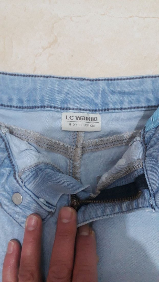 Nakışlı Mavi Denim Kız Şortu - Görsel 2