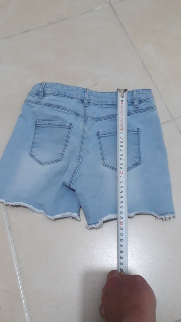 Nakışlı Mavi Denim Kız Şortu - Görsel 4