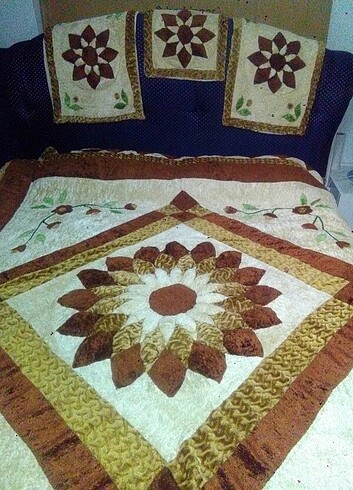 Çift kişilik kadife yatak örtüsü 2 yastık 1 kirlent var - Görsel 3