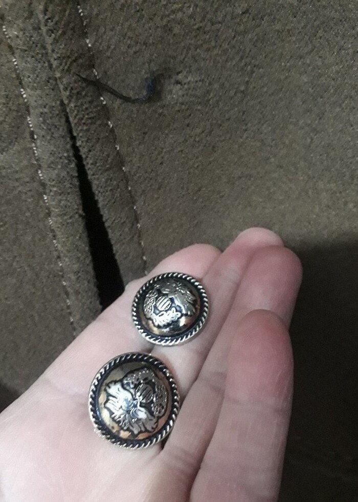 Bayan pardesü az kullanıldı temiz 2 düğme düştü duruyor yırtık d - Görsel 4