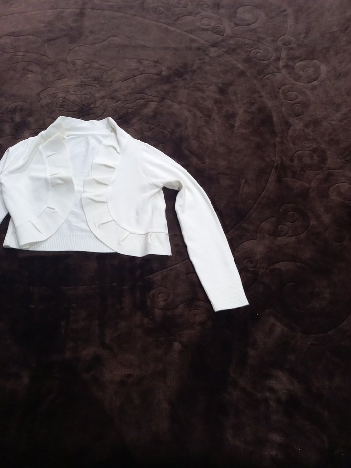 Beyaz Kız Çocuk Fırfırlı Bolero - Görsel 2