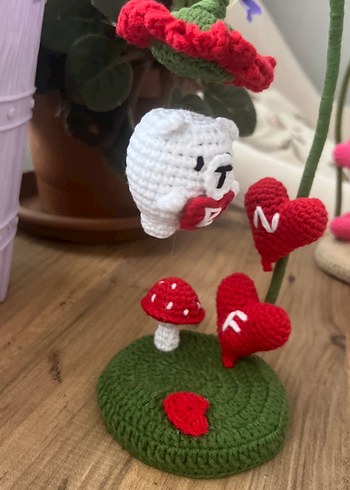 El Yapımı Örgü Kalpli Dekoratif Çiçek - Görsel 2