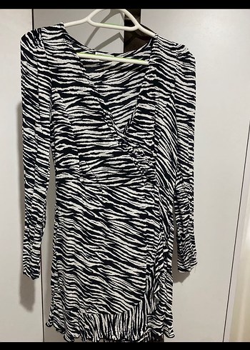 Siyah Zebra Desenli V Yaka Mini Elbise
