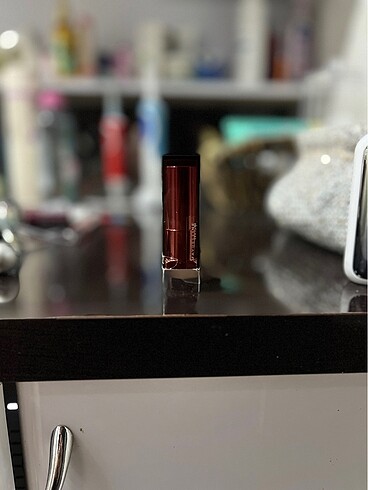 Maybelline MAYBELİNE NEW YORK RUJ 630 numara