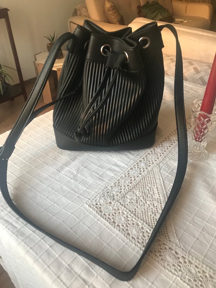 Pilise Detaylı Siyah Deri Kadın Çanta - Görsel 2