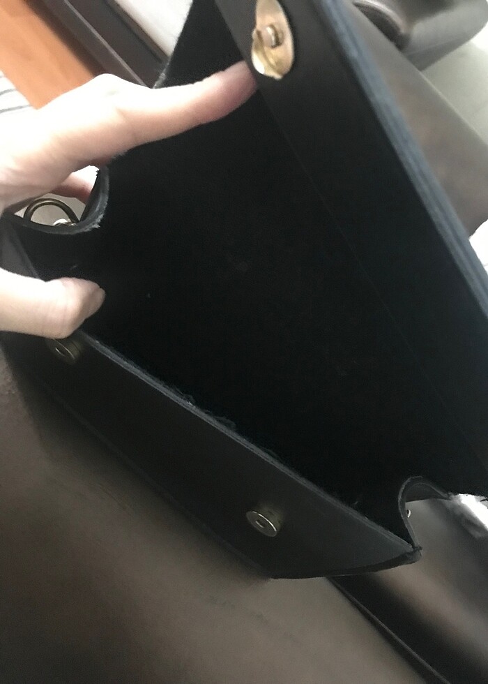 Siyah çanta - Görsel 4