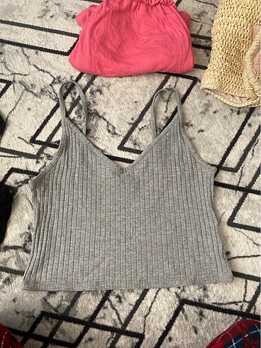 H&M crop