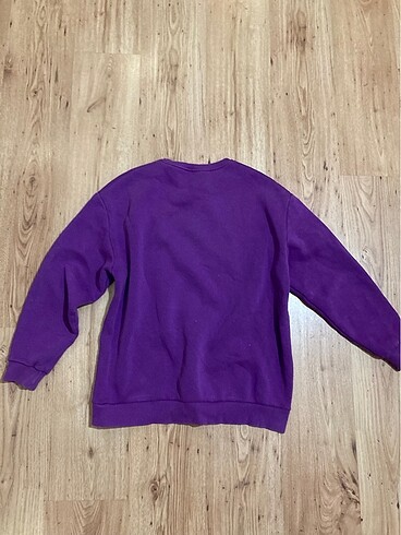 l Beden mor pull&bear sweat