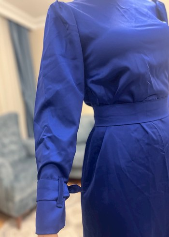 Uzun Parlak Mavi Drapeli Kadın Elbise - Görsel 4