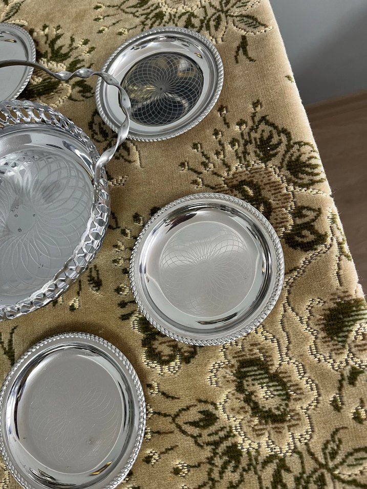 Sıfır şekerlik ve 6 adet çay tabağı - Görsel 2