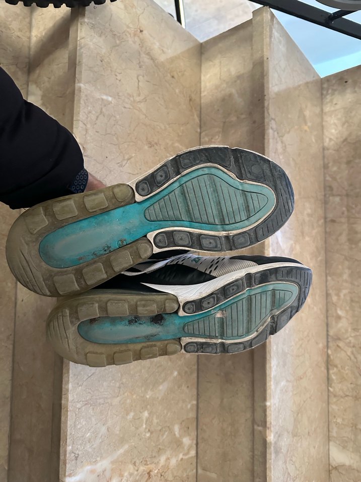 Nike Air Max 270 Erkek Spor Ayakkabı - 2020 - Görsel 4