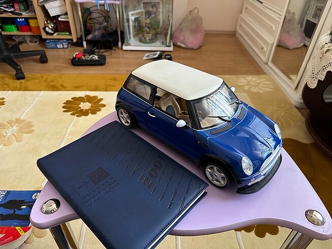 Mini Cooper Oyuncak Pilli Araba