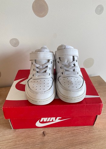 Nike Nike Beyaz Unisex Çocuk Spor Ayakkabı